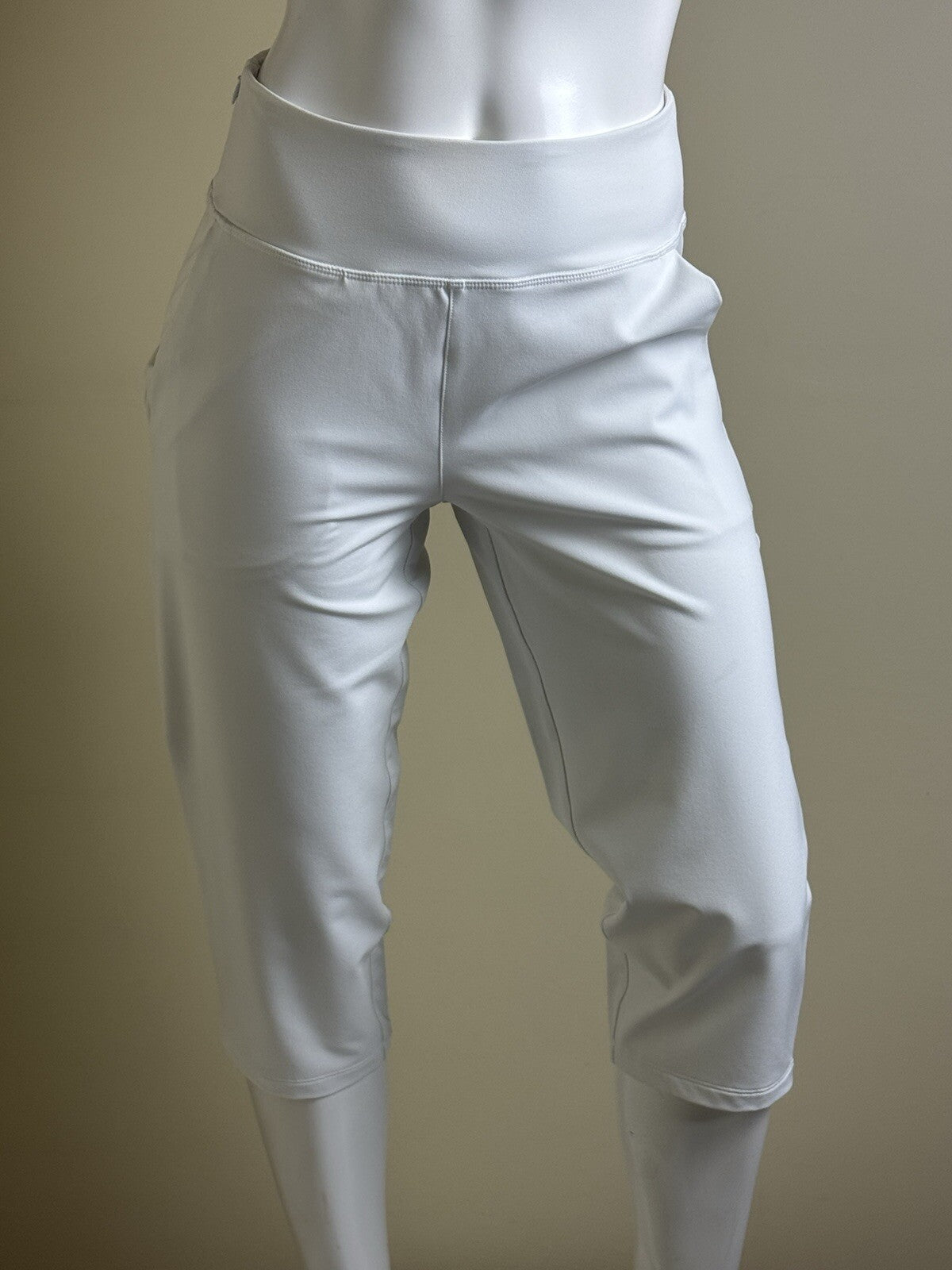 Puma Women’s Golf Pants Sz S.   (B.134/2)