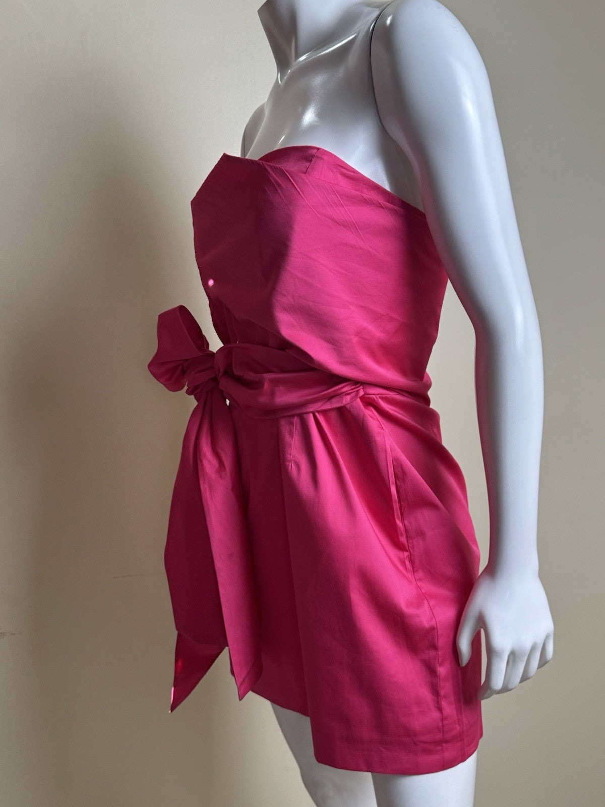 $158 FRENCH CONNECTION Hot Pink Strapless Dress Sz 10.  (B.082)