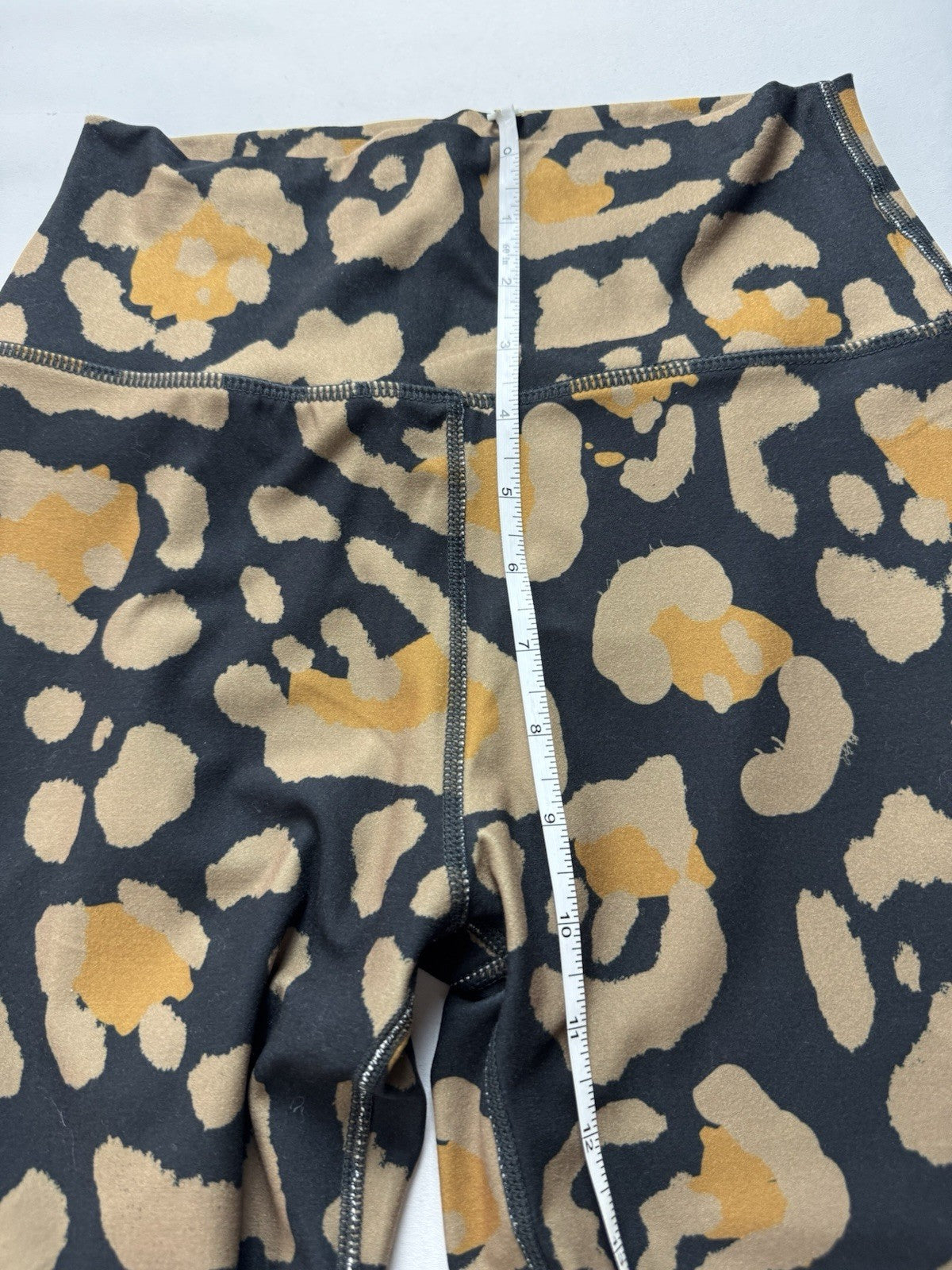 $65 SAGE COLLECTIVE High-Rise Leggings Jungle Cat Size S.  (B.156)