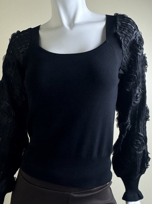 $88 Nicole Miller Women’s Embroidery Floral Blouse Top Sz S.    (B.141)