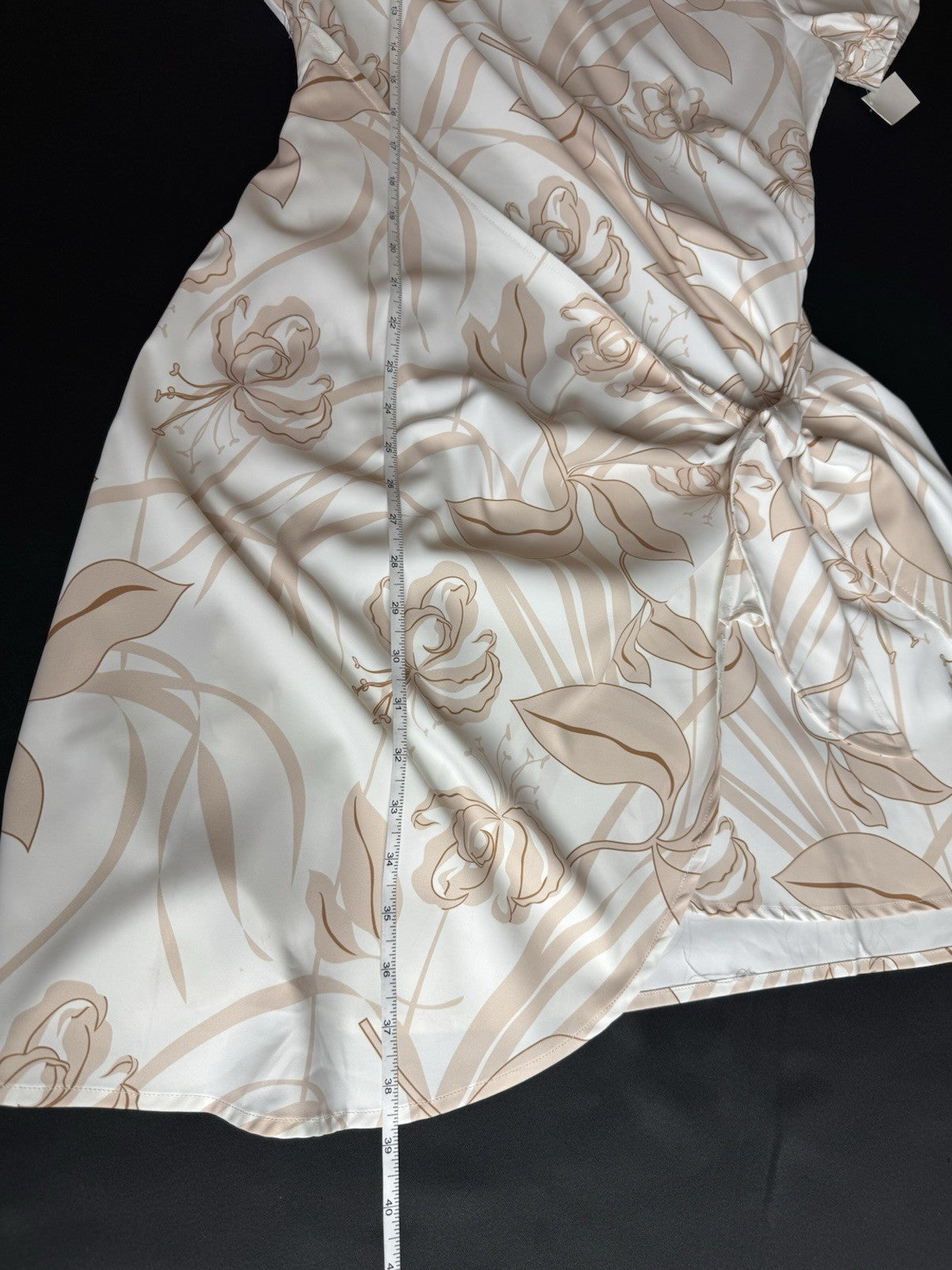 A Putnam Womens Wrap Dress Sz L.  (B.169)