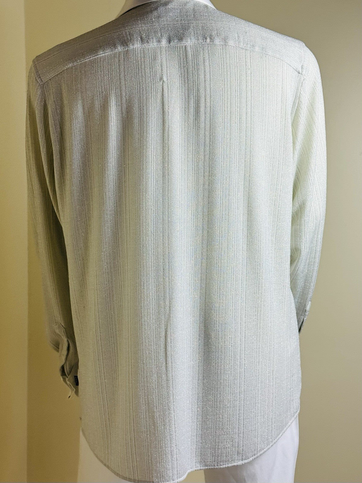 $249 Barabas Women’s Long Sleeves Cuffs Shirt Size 3XL.      (B.100)