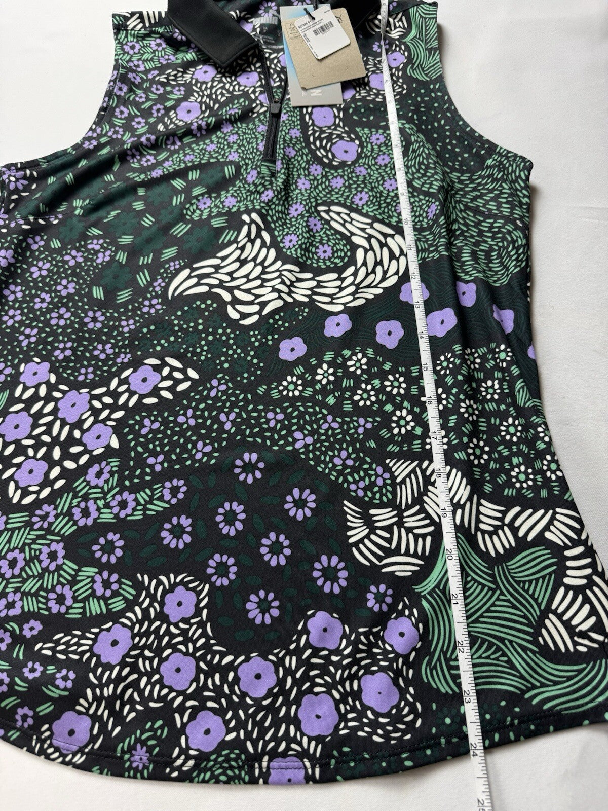 Puma Women’s Golf Shirt Sleeveless Sz S.  (B.130/5)