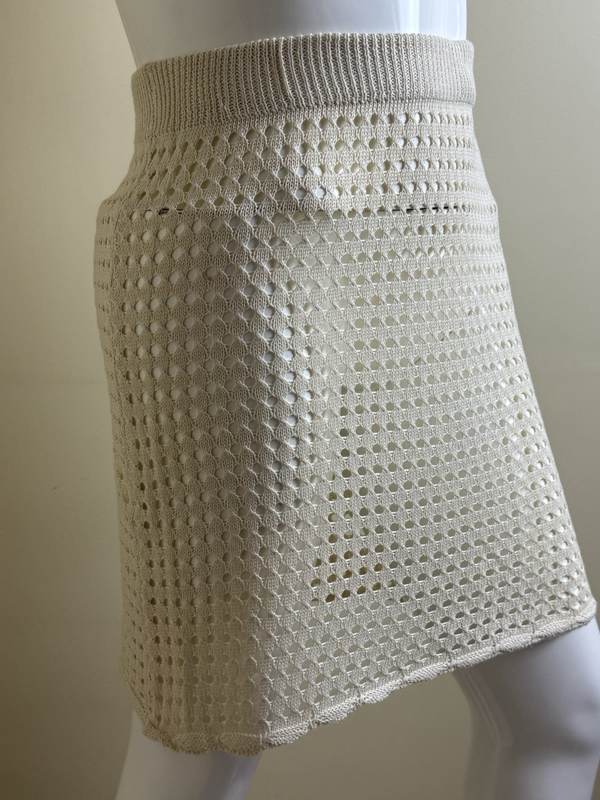 blue waves Women’s Crochet Skirt Sz XL.      (B.166)