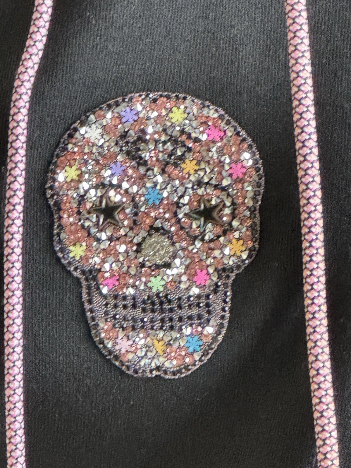 Viori La Vio Women’s Skull Rhinestone Hoodie Sweater Sz M.  (B.94)