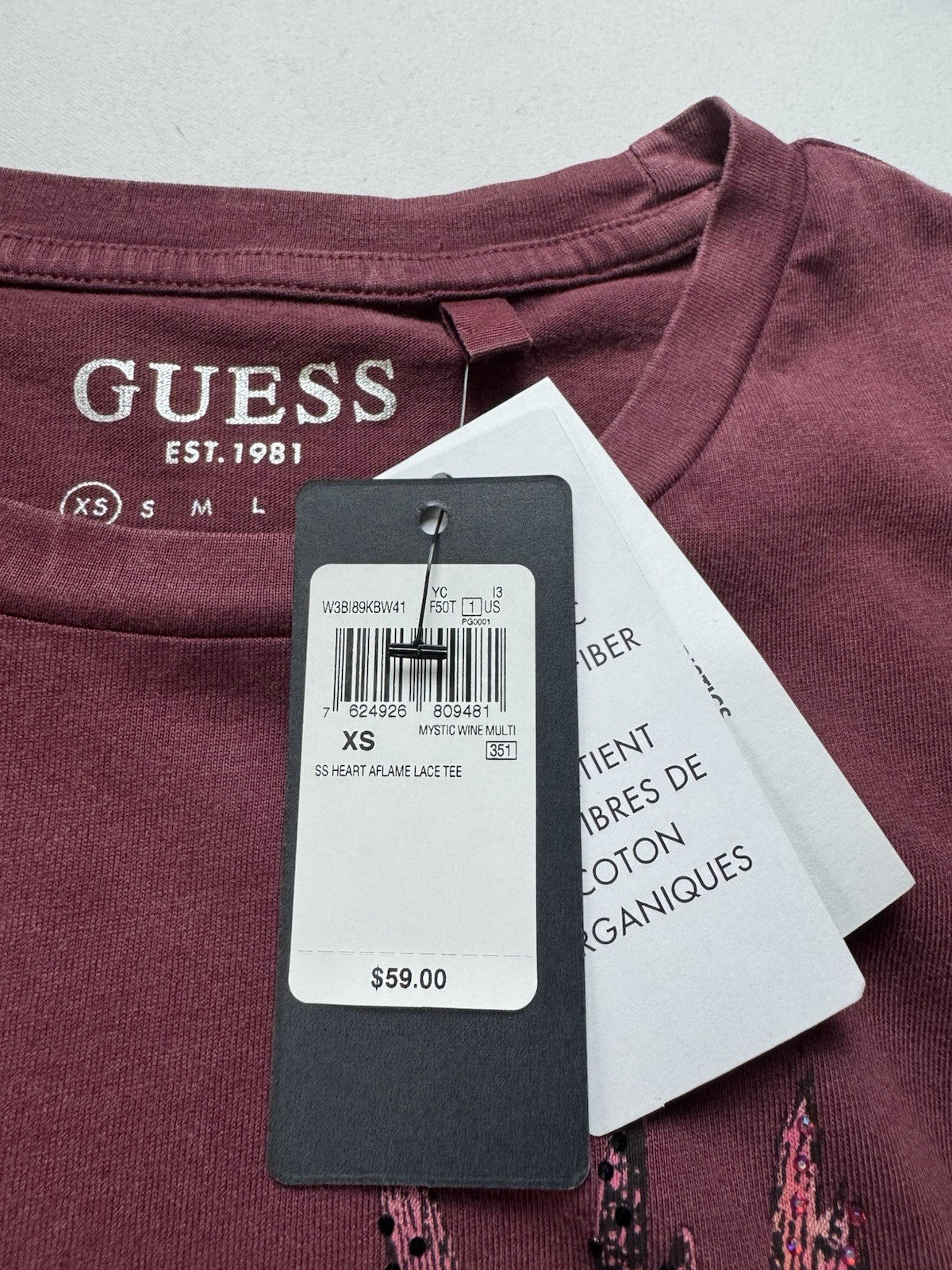 $59 Guess Women’s Heart Aflame Lace Tee Sz XS. (B.150)