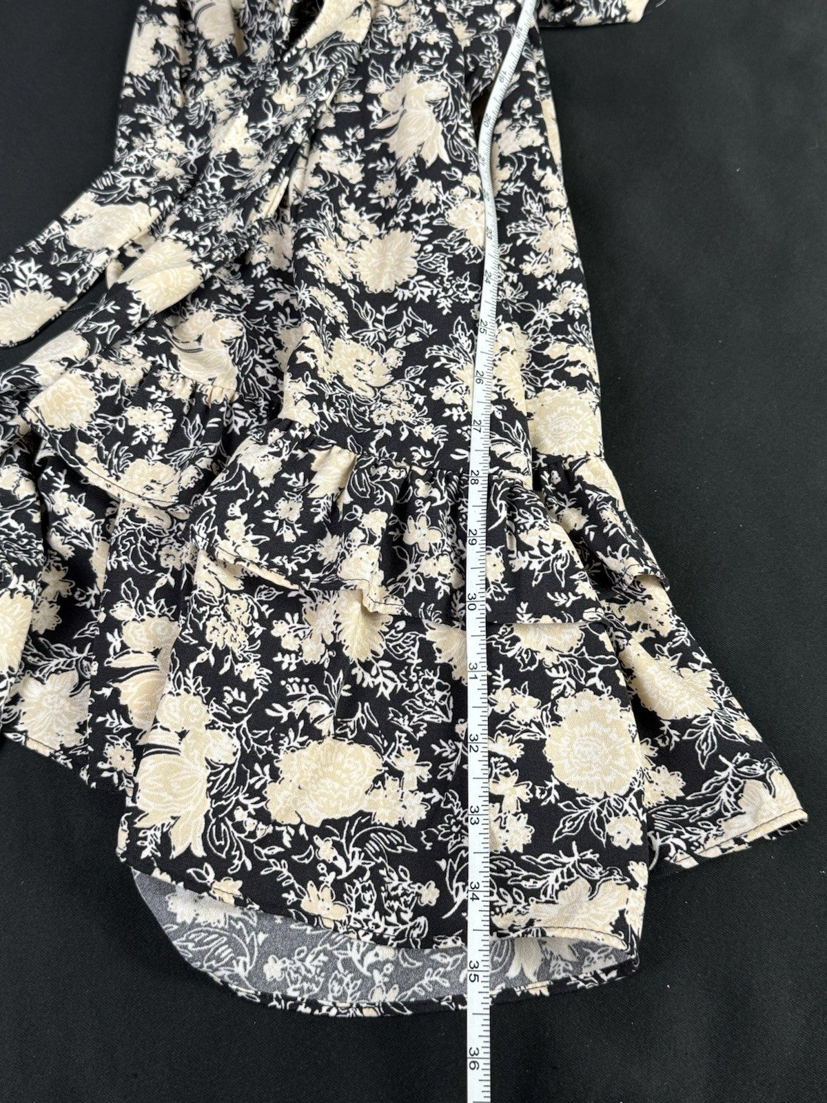 $60 Lauren Conrad Floral Maxi Dress Sz S.  (B.177)