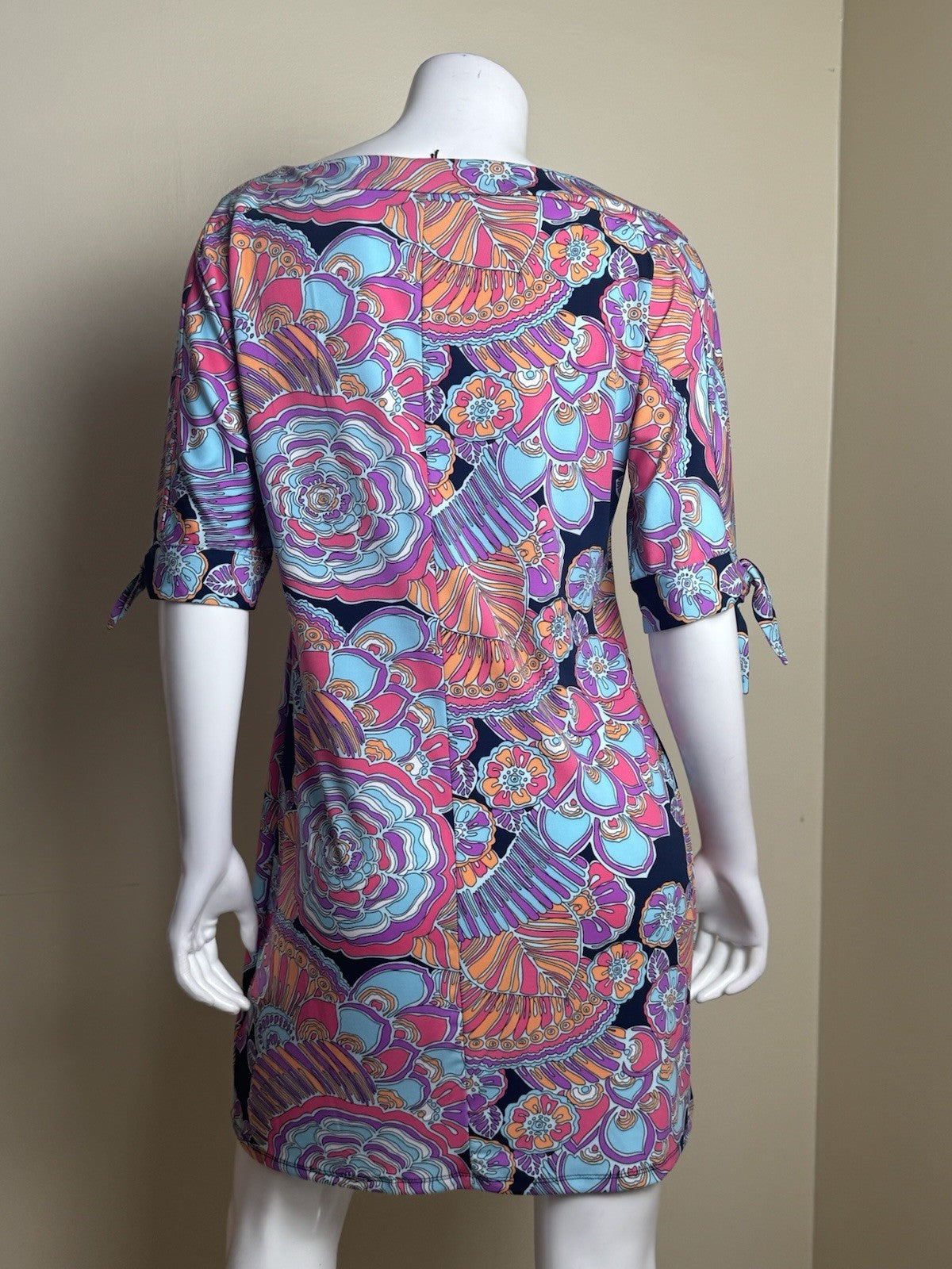 $178 TRINA TURK Multi Color Maxi Dress Sz M.  (B.082)