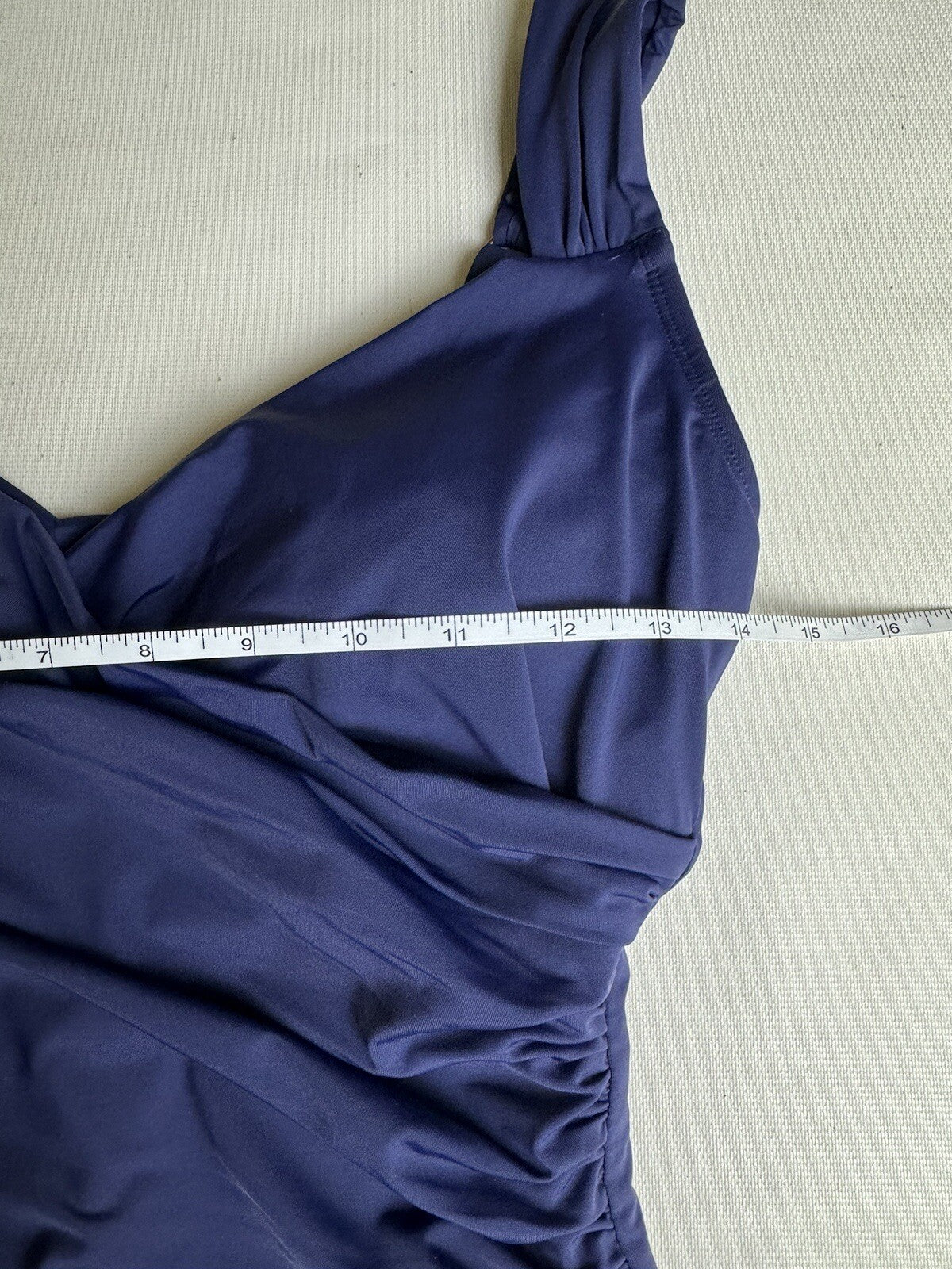 JANTZEN SWIMWEAR 1PC BATHING SUIT SIZE 6. (53)