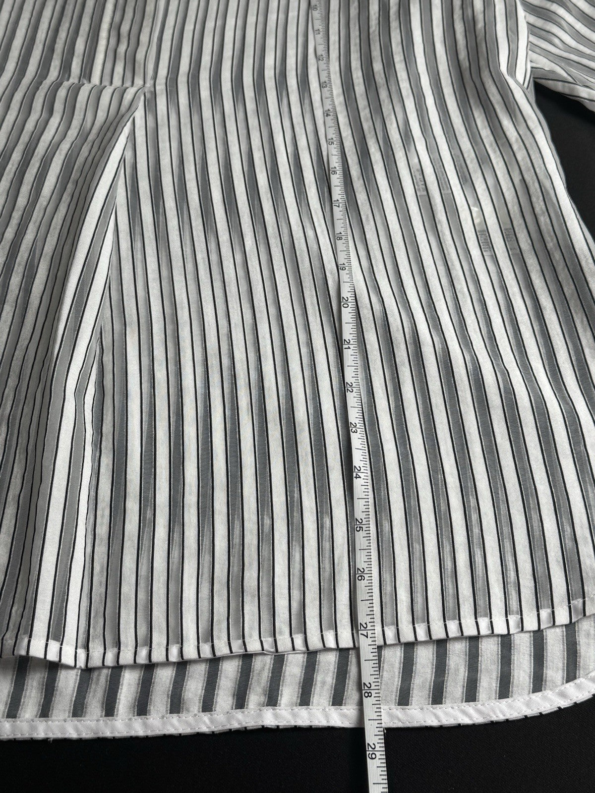 $139 CALVIN KLEIN Women’s Striped Shirt Size XS   (B.144)