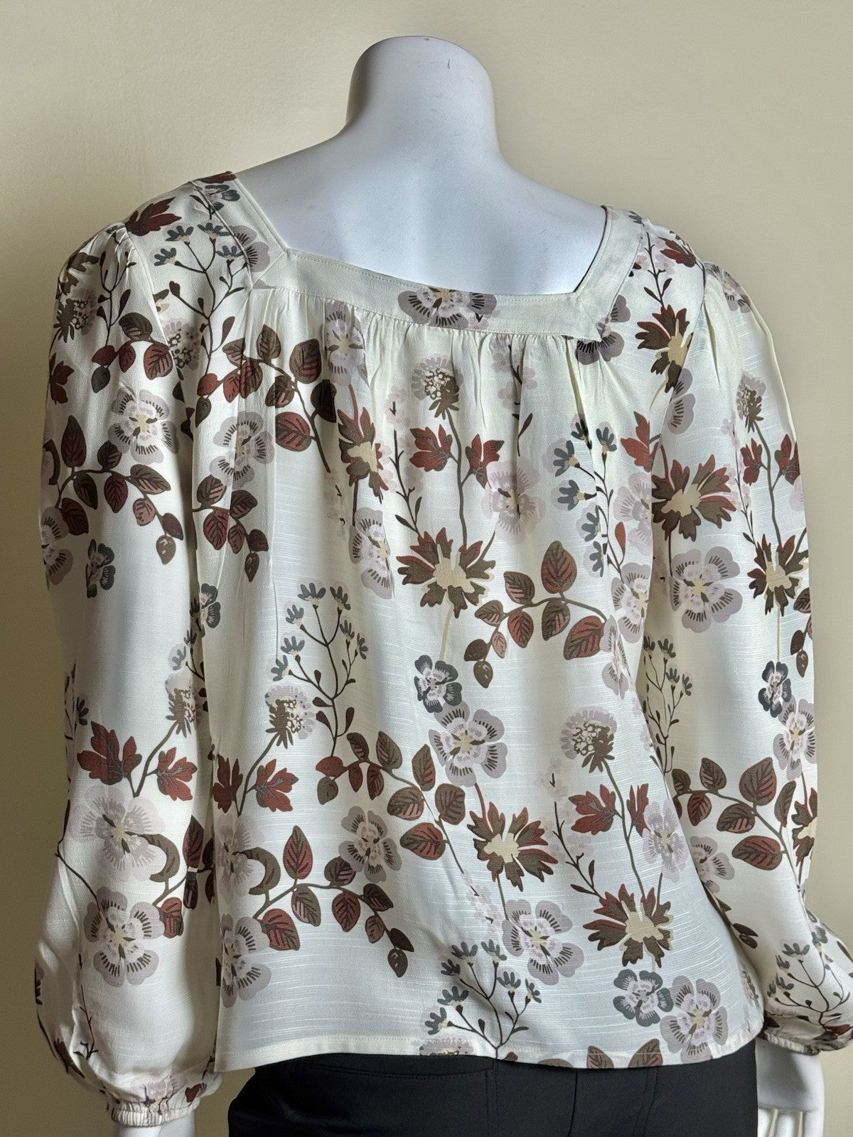 $148 Spartina 449 Women’s Golf Long Sleeve Blouse Sz M.      (B.181)