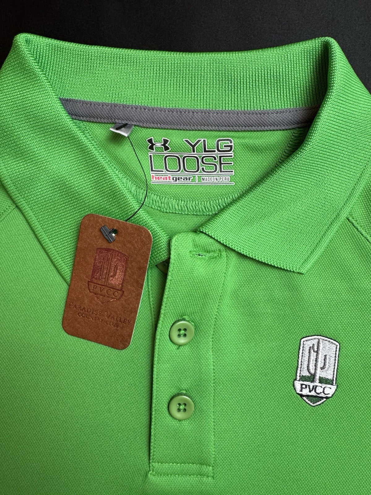 Under Armour Women's Golf Tennis Shirt Sz L.    (B.165)