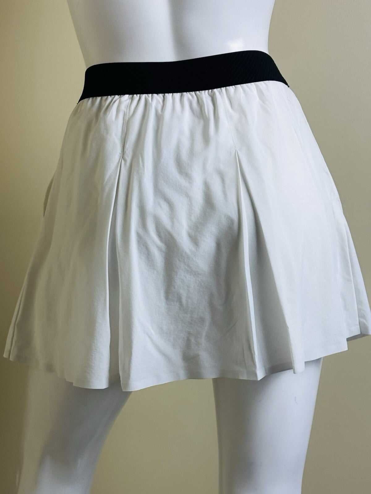 PUMA Women's Golf Tennis Skort Skirt Sz S (B.132/6)
