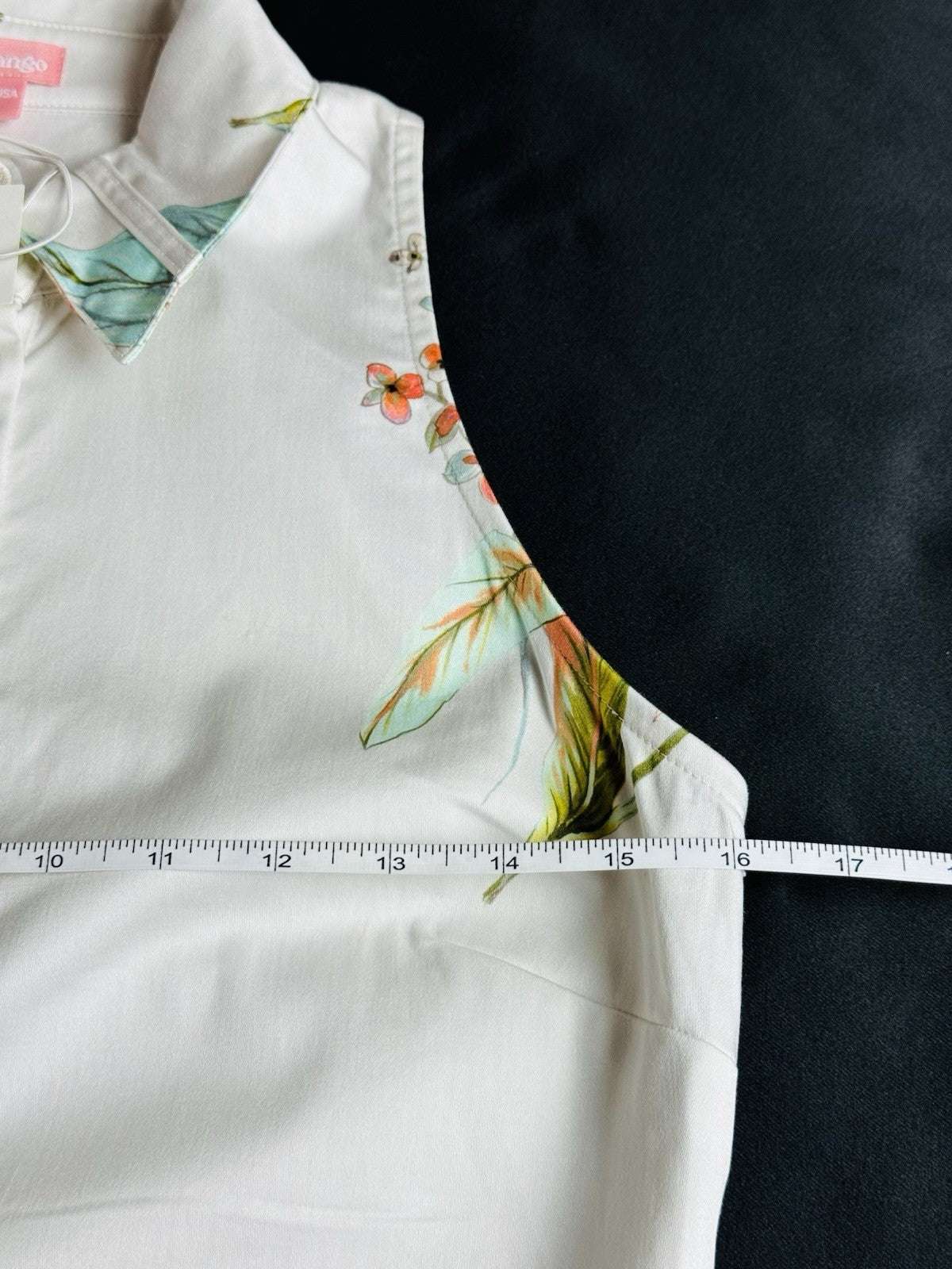 $130 Kilo Tango Women’s Golf Polo Shirt Ivory Floral Sleeveless Sz S   (B.180)
