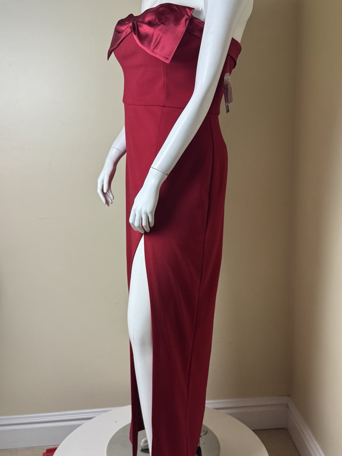 R&M RICHARDS Women’s Shift Red Dress Sz 16.    (B.111)