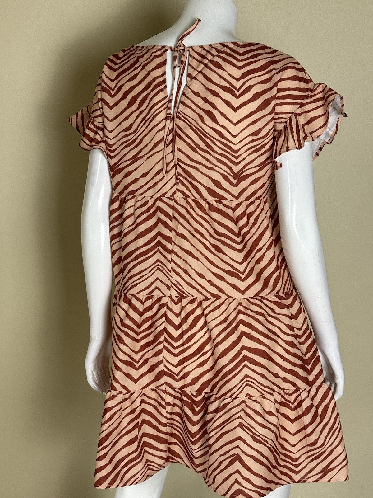 Nine West Women’s Animal Print Dress Sz M.        (B.53)