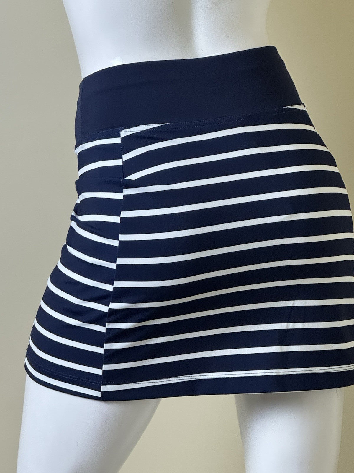 Addison Bay Women’s Skort Skirt Sz XS  (B.164)