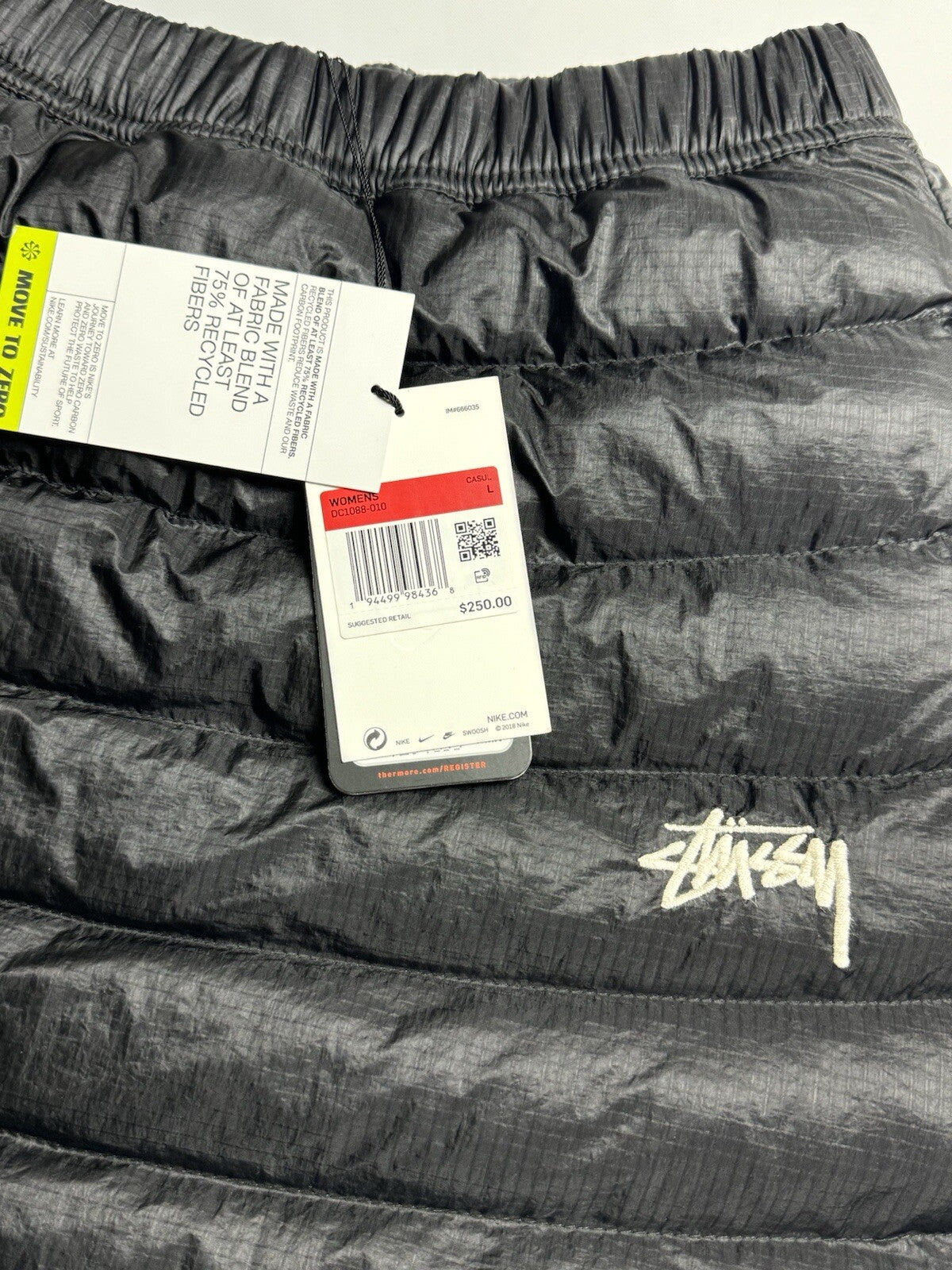 $250 Nike Women’s Sports Puff Skirt Black Sz L (B.88)