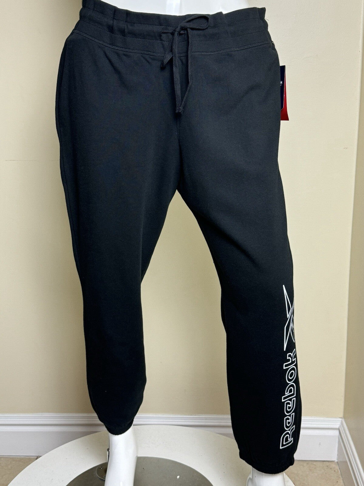 $70 Reebok Women's Black w/white Logo Jogger Sweatpants Sz 1X. (B.119)