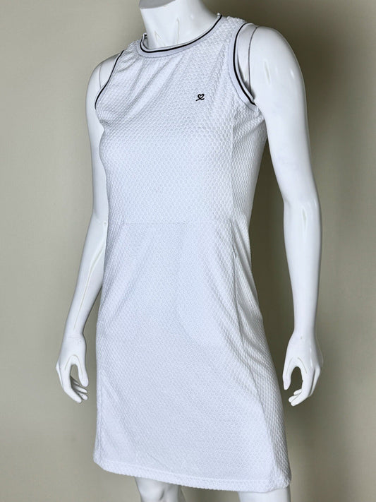 Daily Sports Women’s Golf Dress w/Shorts White Sz S.  (18)
