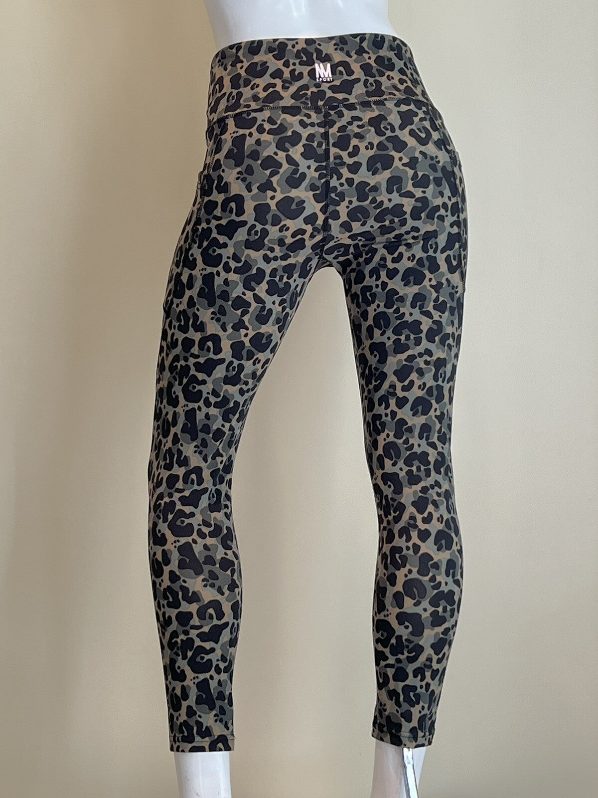 Nicole Miller Sport Leggings Women's Sz L High Waist Pull On Leopard