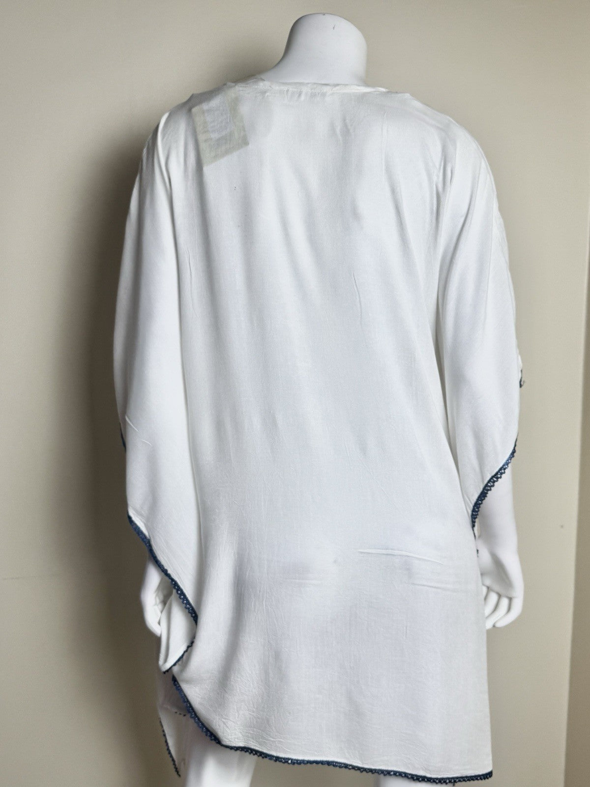 $39 Salty Lemon Women’s Tasseled Swim Cover Up Sz. One Size. (B.173)