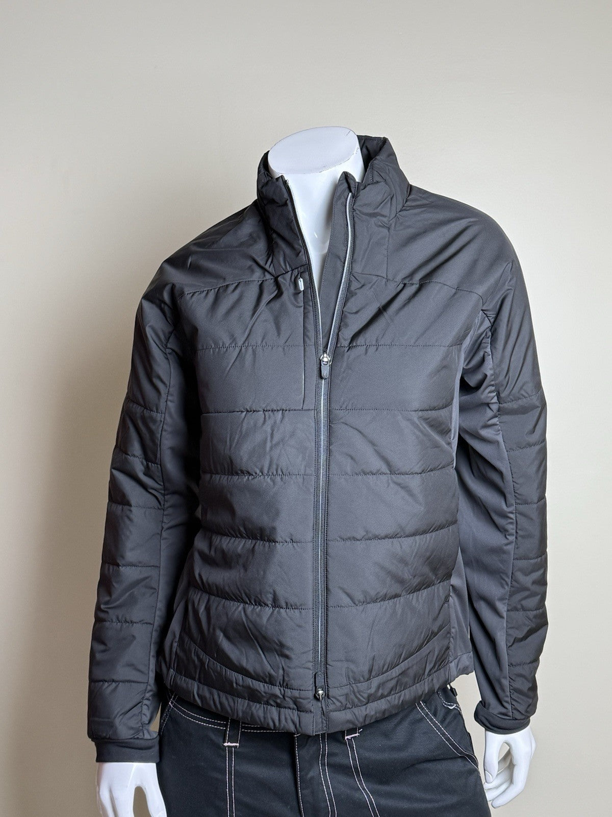 Puma Women's Golf Quilted Jacket Size S.   (B.194)