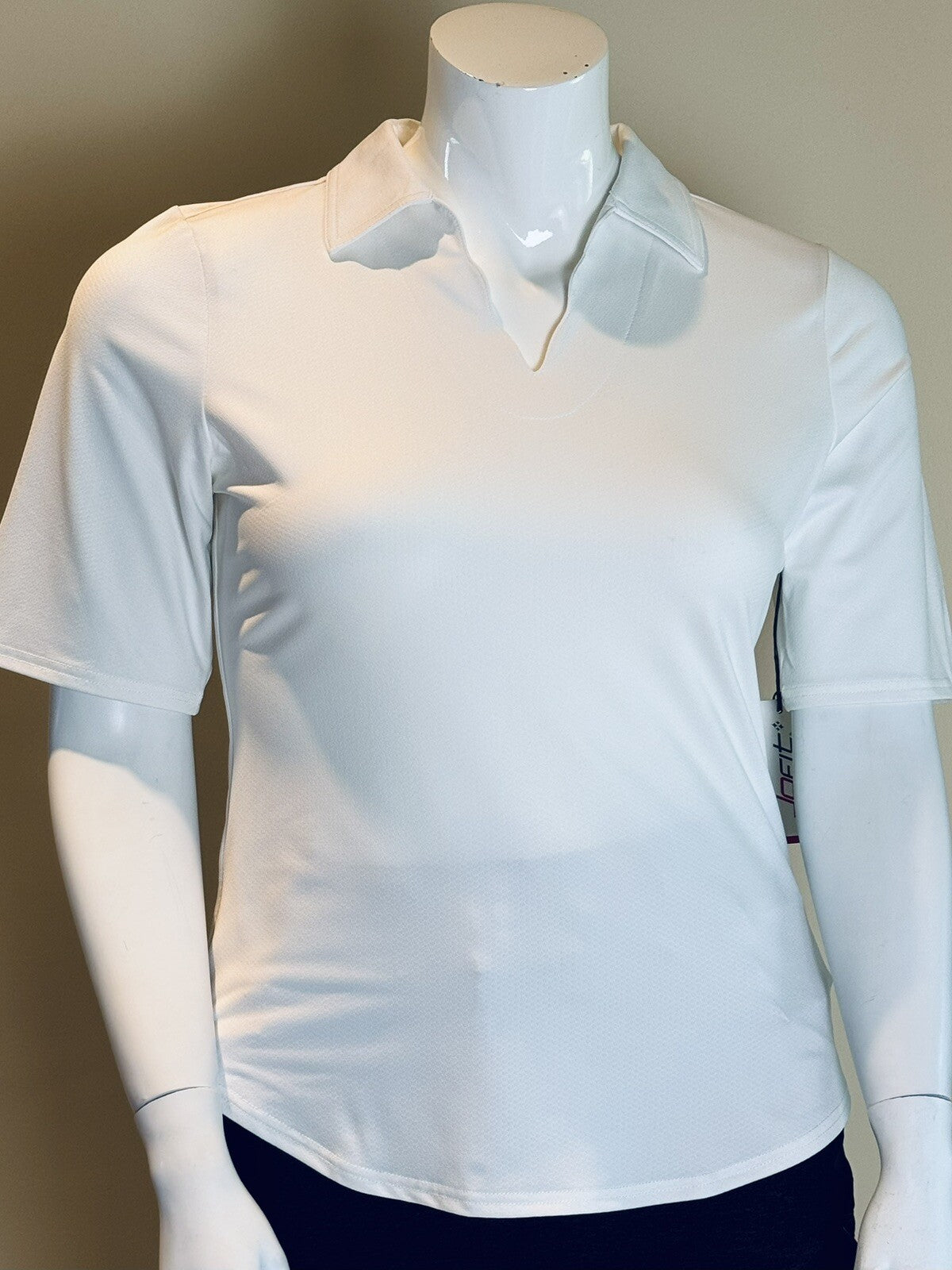 JOFIT WOMEN'S WHITE SCALLOPED V NECK GOLF SHIRT SZ L.  (48)