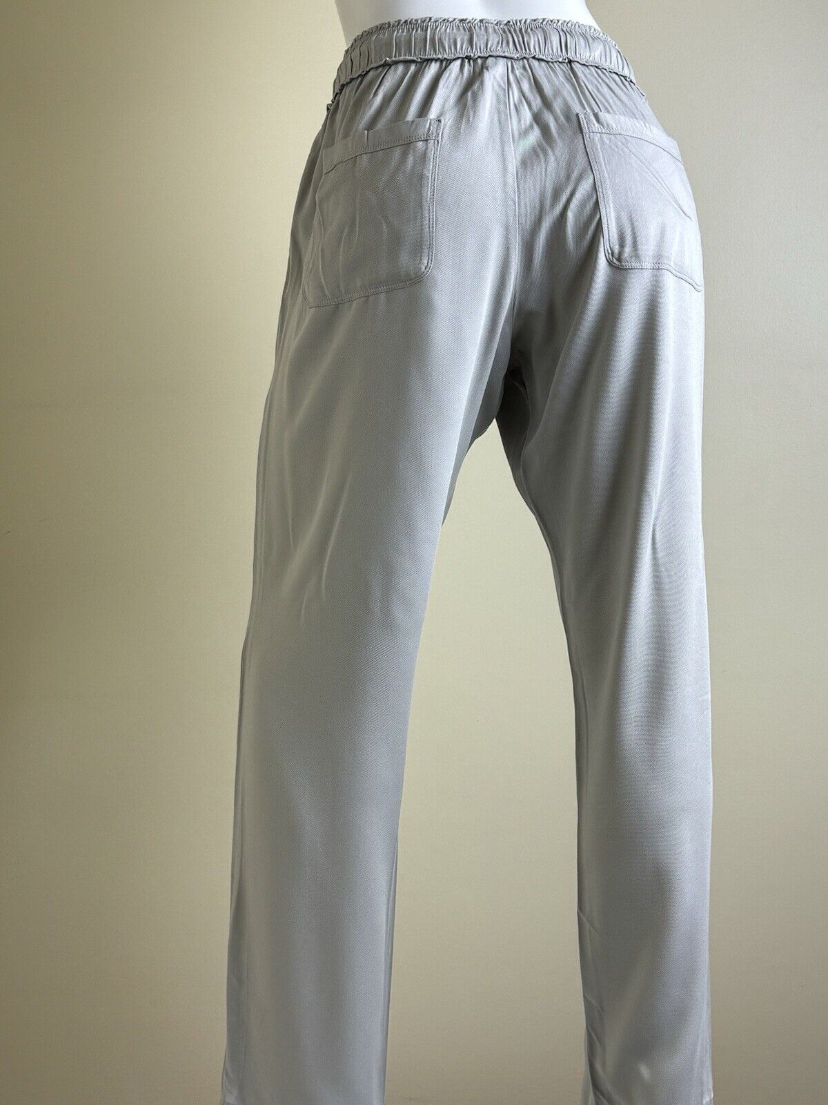 $148 Splendid Women's Beige Drawstring Pants Size M. (B.79)