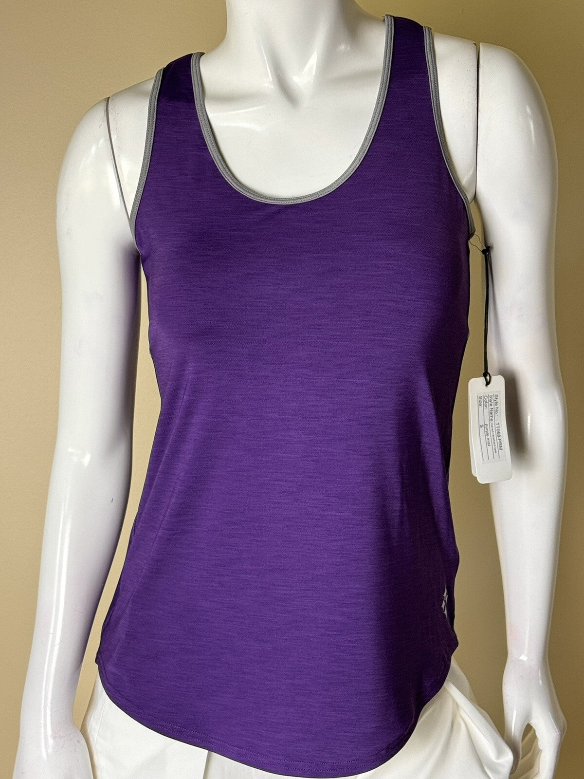 JOFIT Women's Golf Tank/Top Size S.   (B.68/1)
