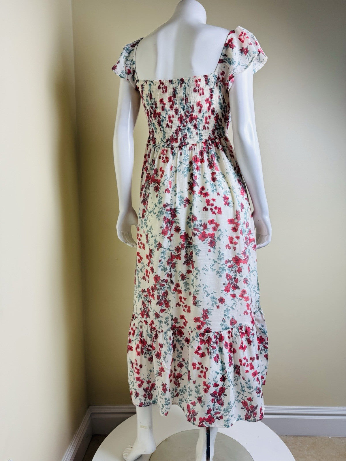 SUGARKiSS Women’s Floral Dress Sz L.  (B.05)