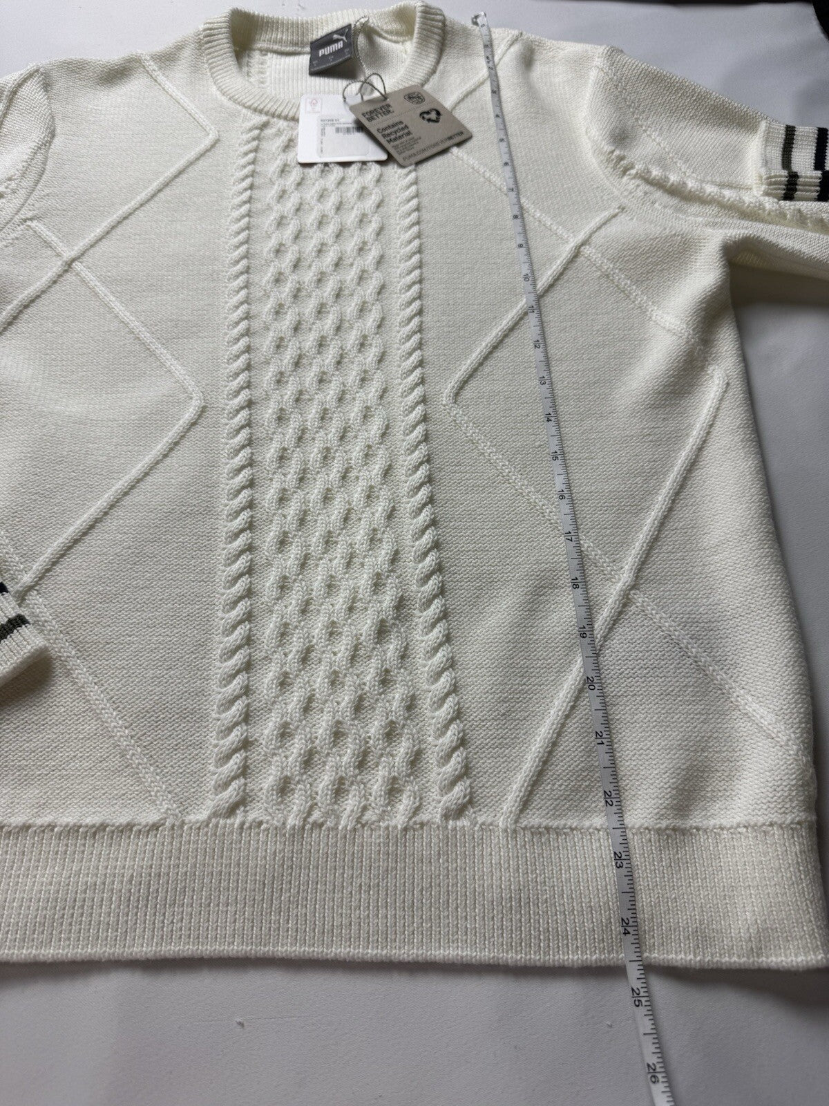 Puma Women's Golf Sweater Ivory Size S.   (B.125)