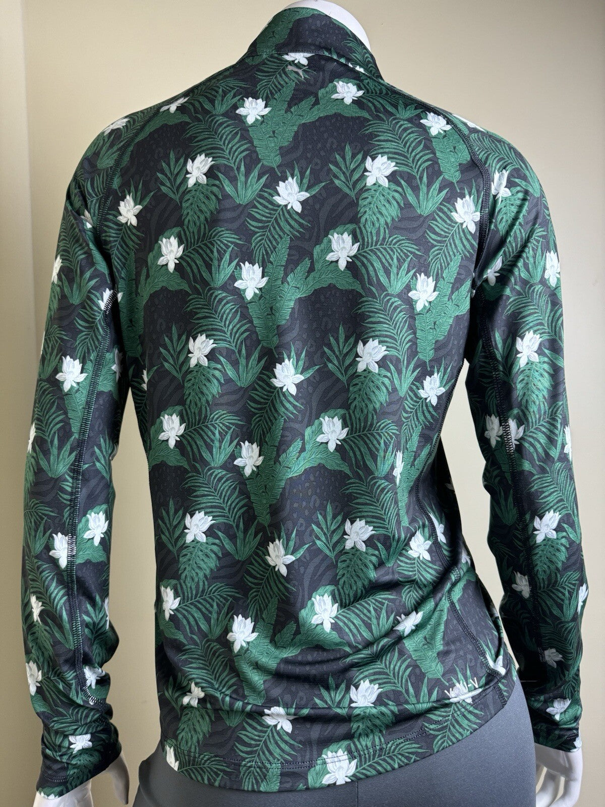 Puma Women's Golf Sweatshirt Size S.   (B.110/5)