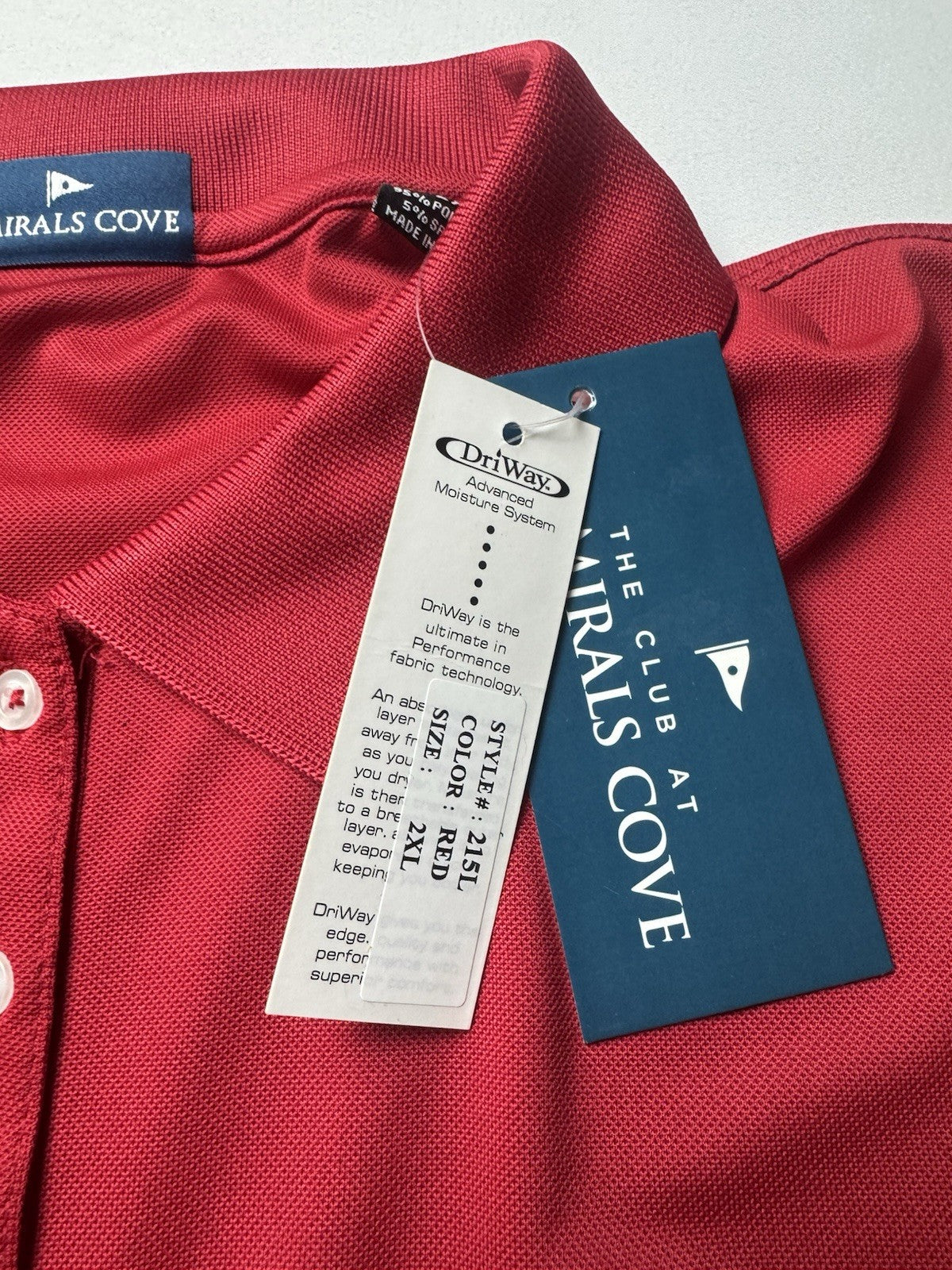 ADMIRALS COVE Women’s Golf Red shirt Sz 2XL.  (B.153)