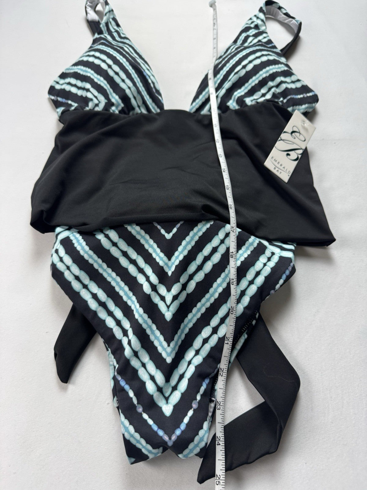 EMERALD BAY Women's One Piece Swimsuit SIZE 8.  (B.150)