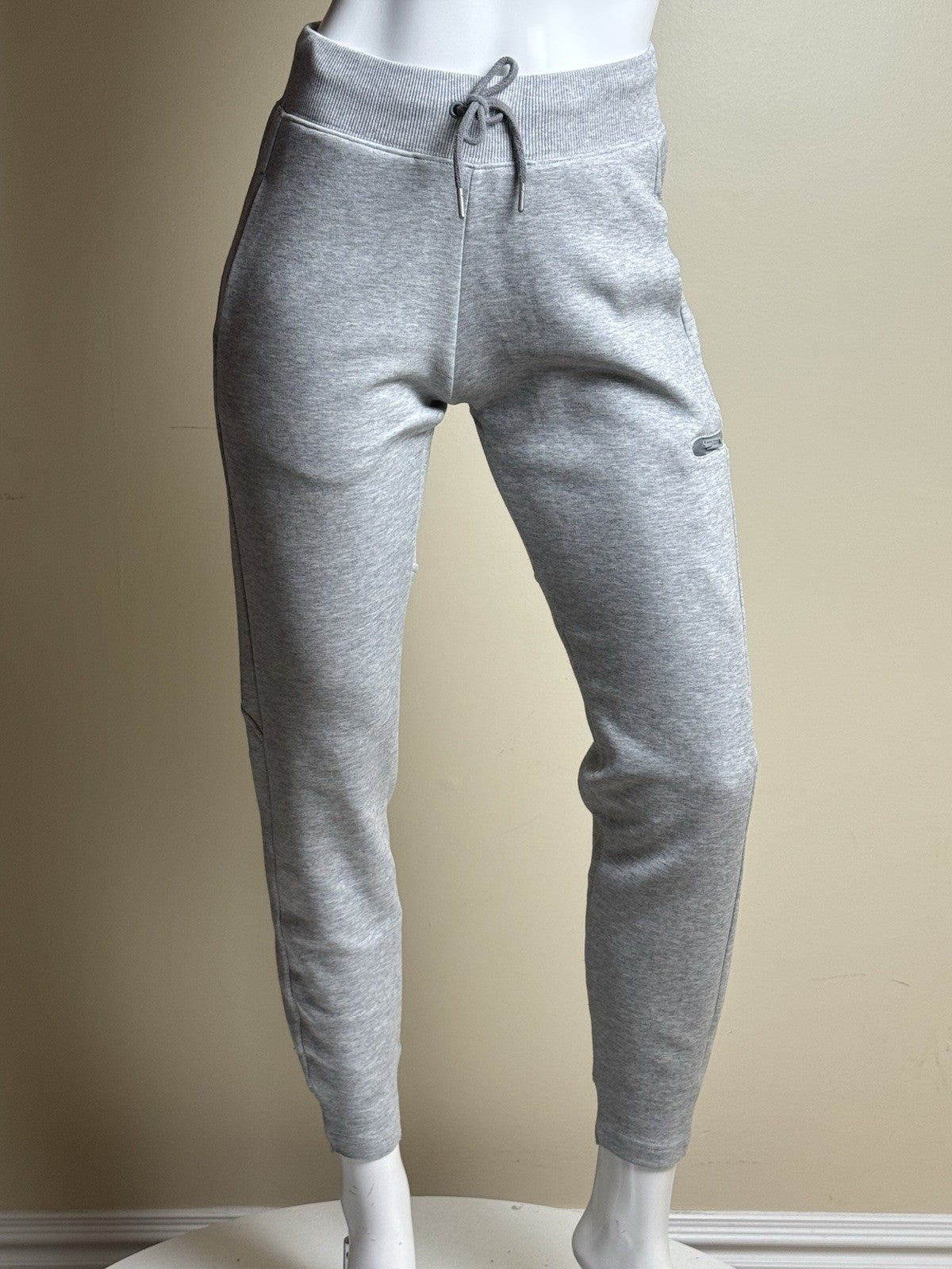 LeverWear Women’s SweatPants Size S.     (B.157)
