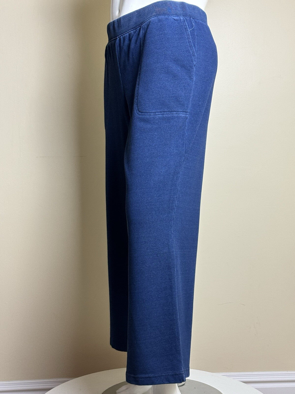 Lands End Women’s Athletic Pull On  Sweatpants Sz XL.  (B.101)