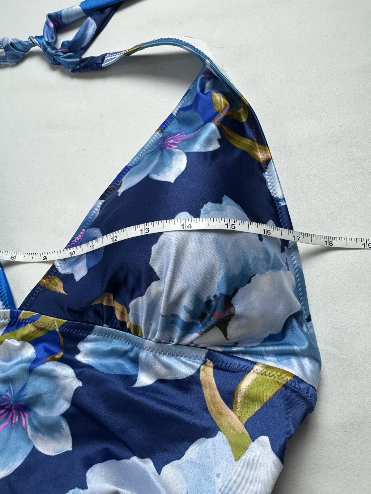 $99 Gottex Women's One Piece Swimsuit Size 16.      (B.150)