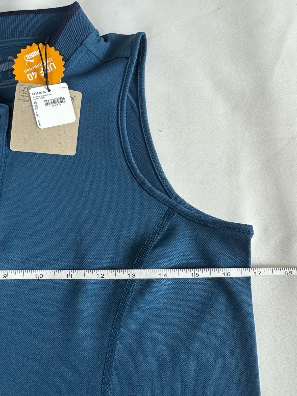 Puma Women’s Golf Shirt Sz S.   (B.184)