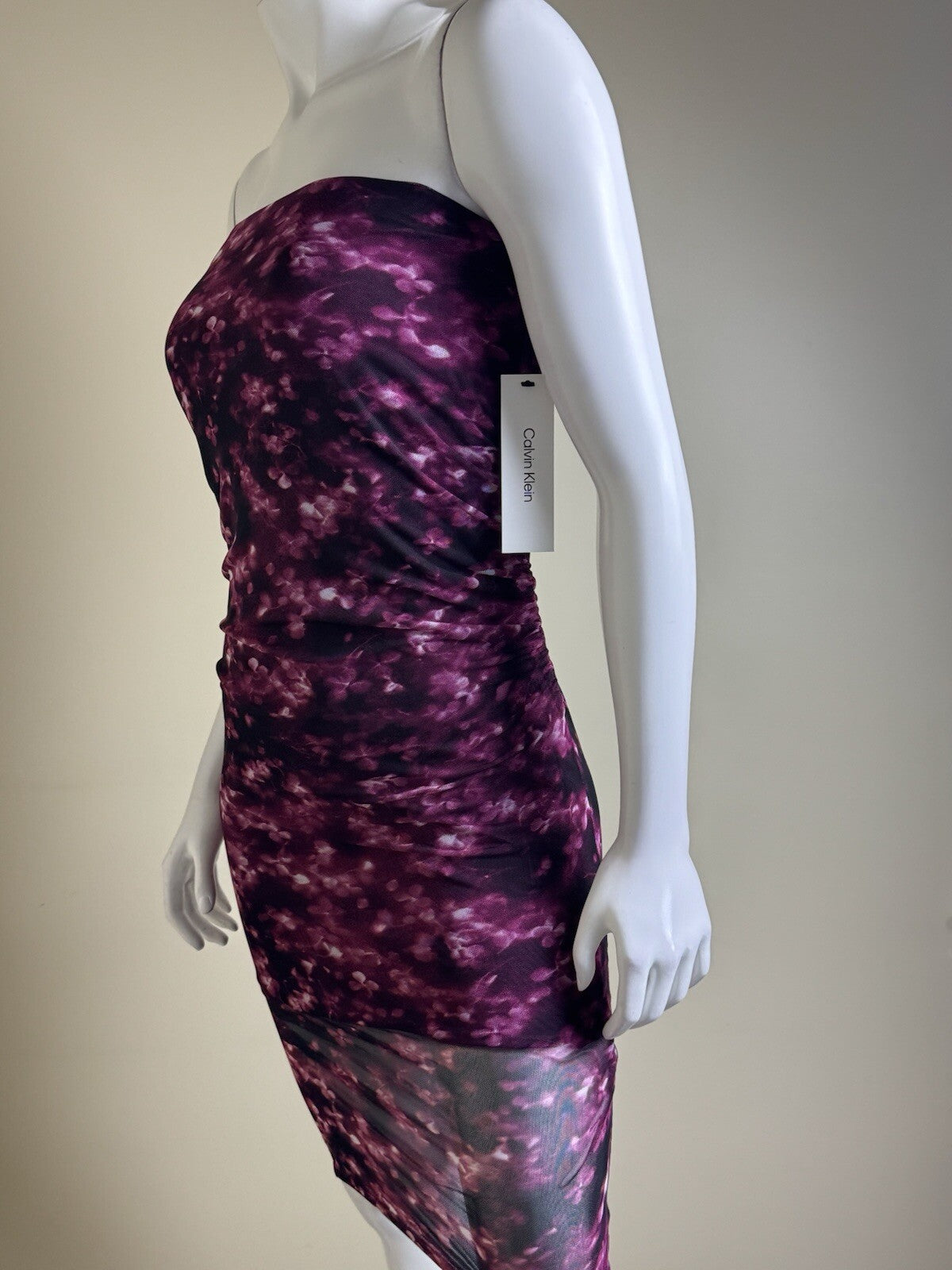 $69 Calvin Klein Women’s Stretch Strapless Dress Sz XS      (B.140)