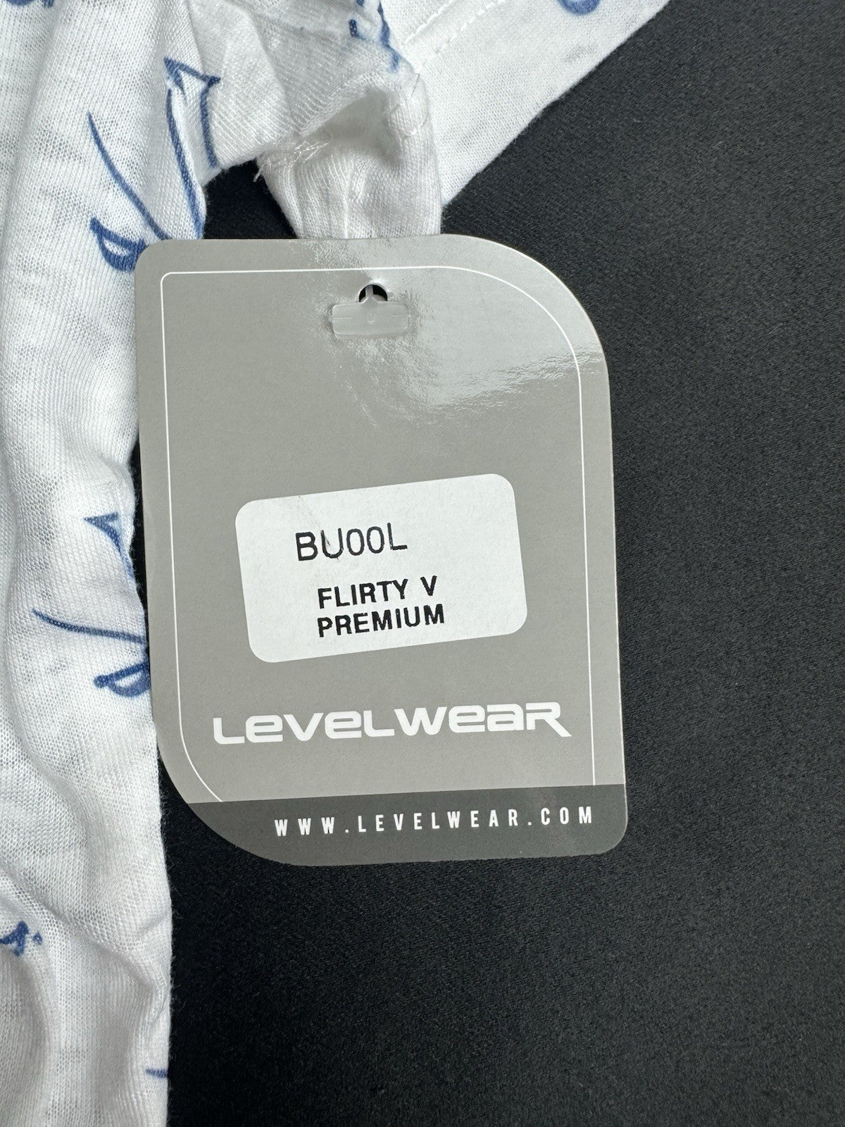 LeverWear Women's Virginia Logo shirt Sz M   (B.170)