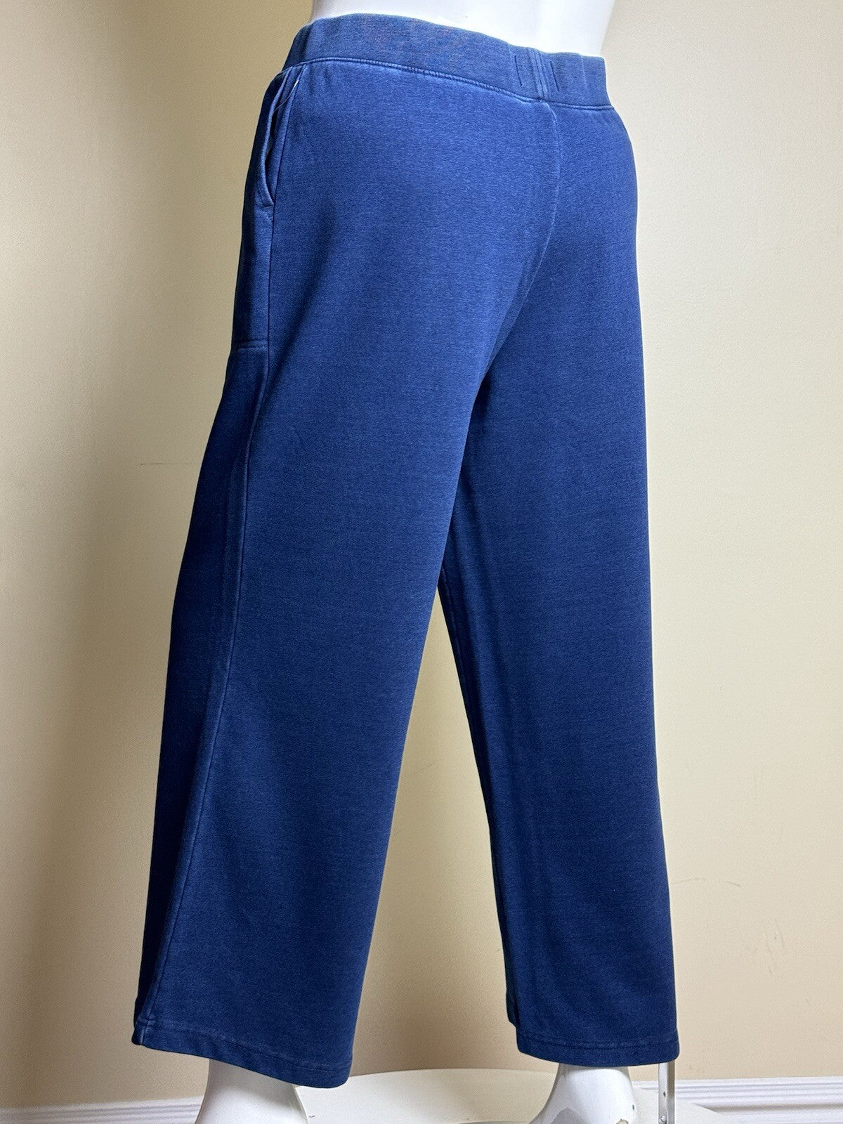 Lands End Women’s Athletic Pull On  Sweatpants Sz XL.  (B.101)