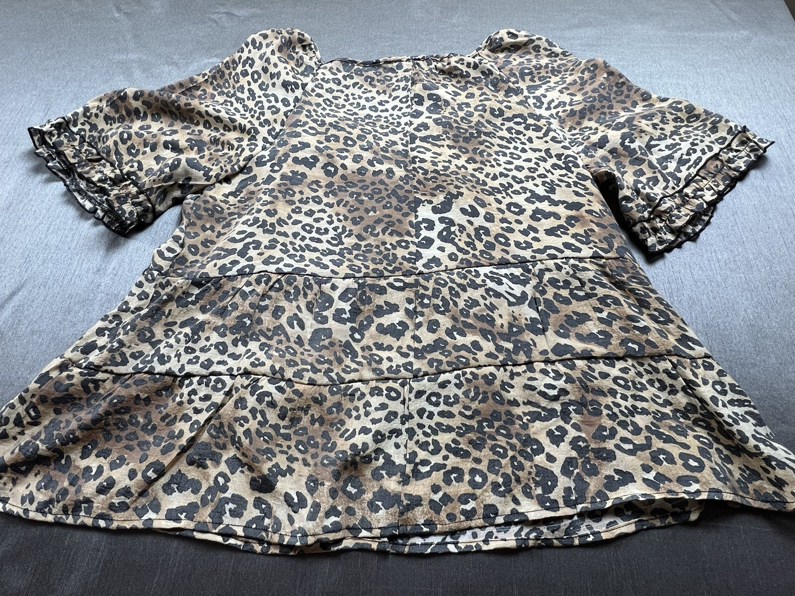 Unique Spectrum Women’s Top Leopard Black Brown Blouse Sz L