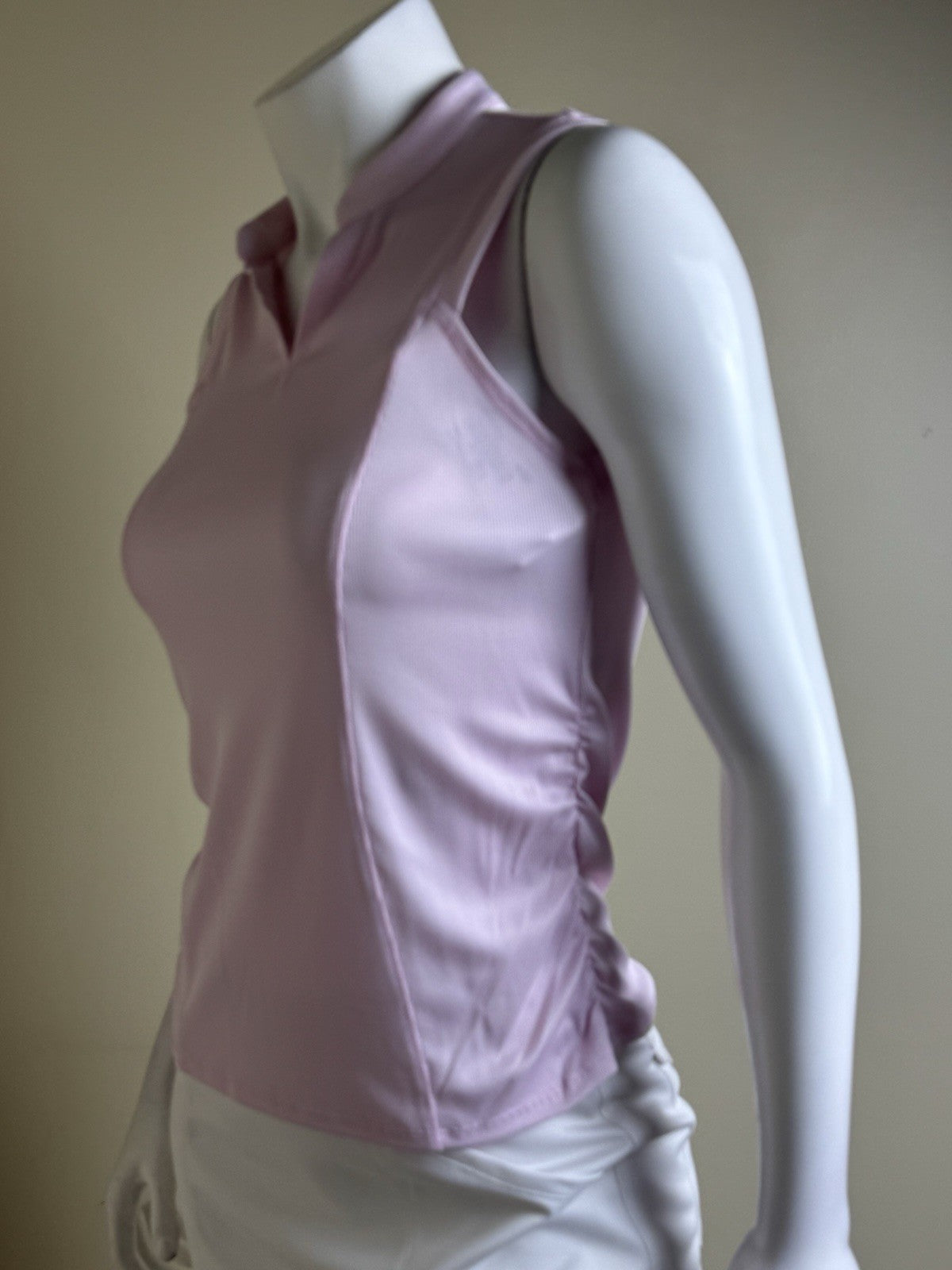 Lucky In Love Women’s Sleeveless Tennis Golf Shirt Sz XS.     (B.157)