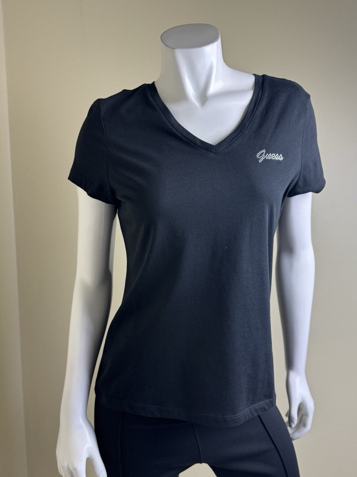 Guess Women’s Embroidery Wings Shirt Sz XL. (B.150)