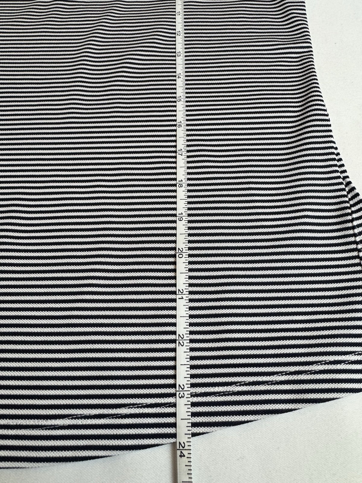 Puma Women’s Golf Shirt Sz S.   (B.167)