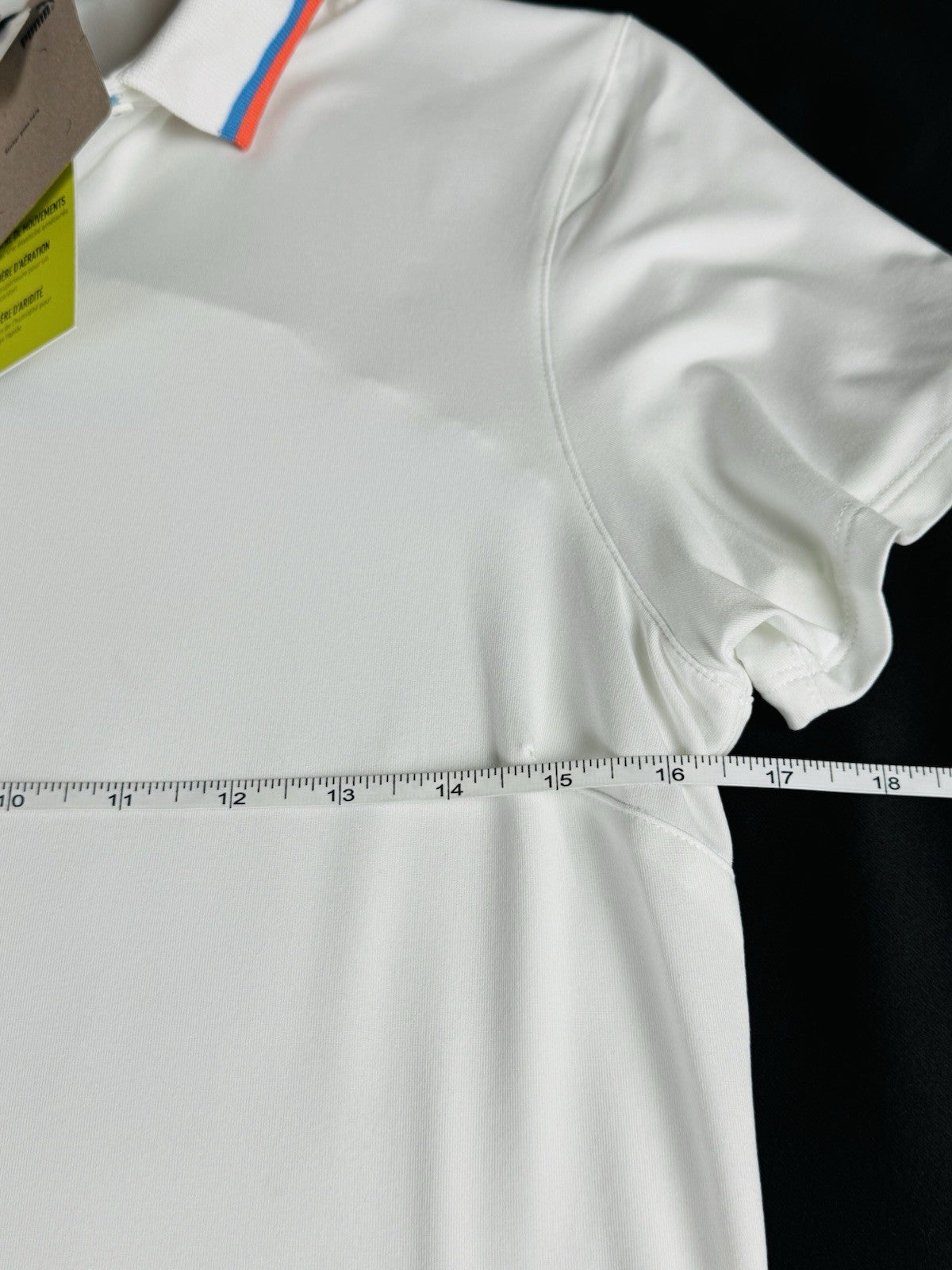 Puma Women’s Golf Shirt Sz S.   (B.188)