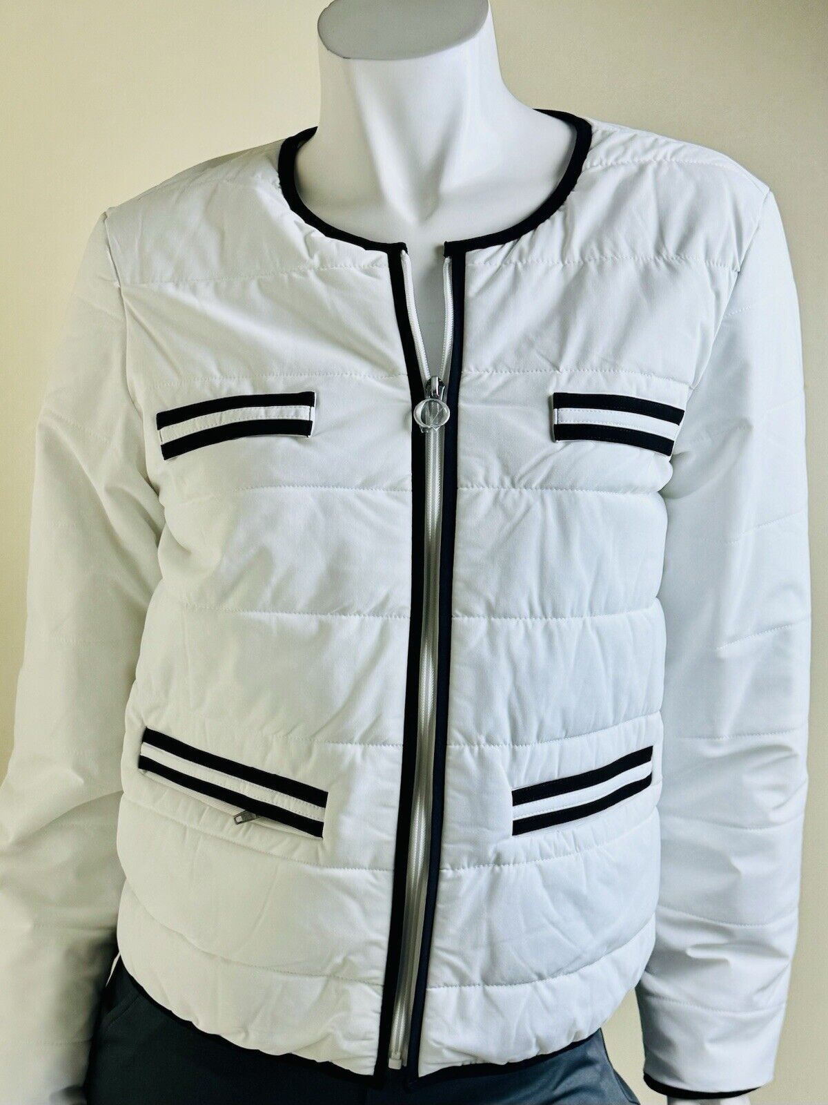 Kinona White Zip Up Golf Jacket Women’s Size M