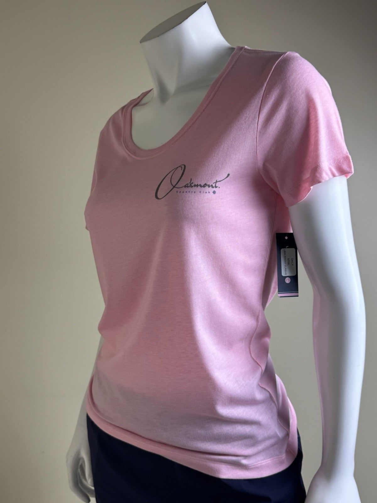 LeverWear Women's Golf shirt Pink Sz M   (B.156)