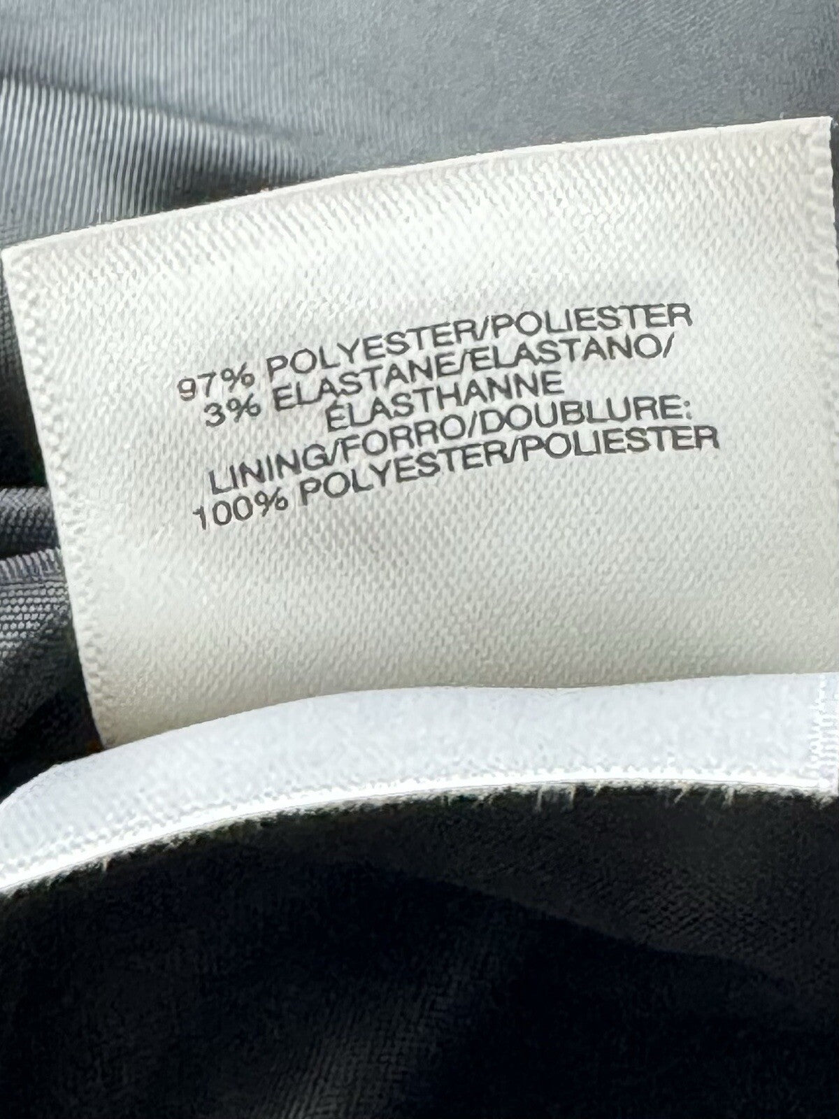 LESUIT Women's Sheath Black Dress Size 4 .  (B.92)